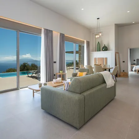 Brand New High-end Solar Villa *
