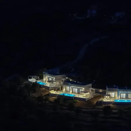 Villa Brand New High-end Solar